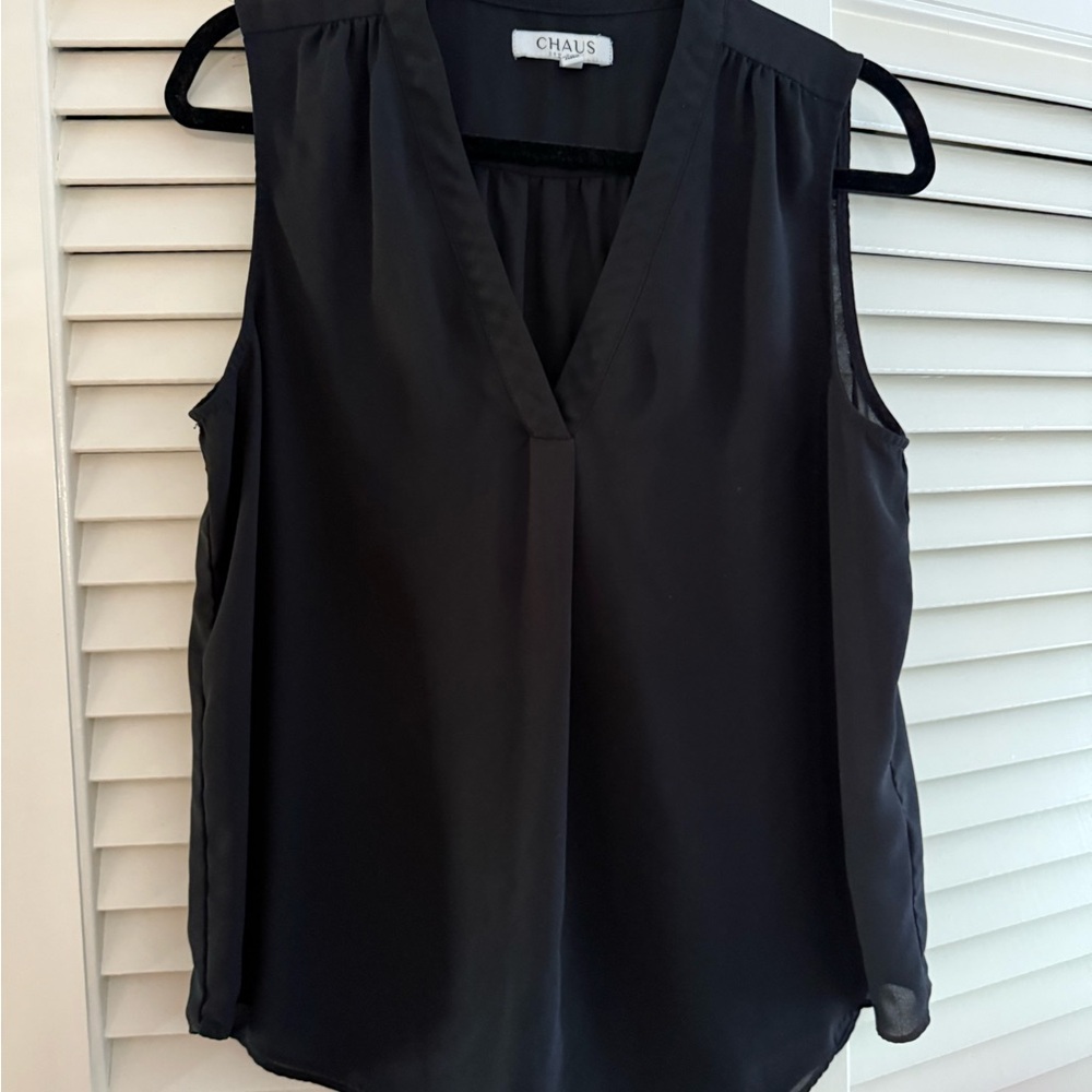 Chaus Women's Elegant Black V-Neck Blouse